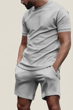 T-skjorte og shorts-sett for herre
