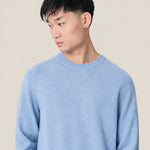 Rundhalset genser i ull med brodert flagglogo