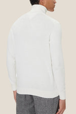 Genser i kashmirblanding med brodert flagglogo