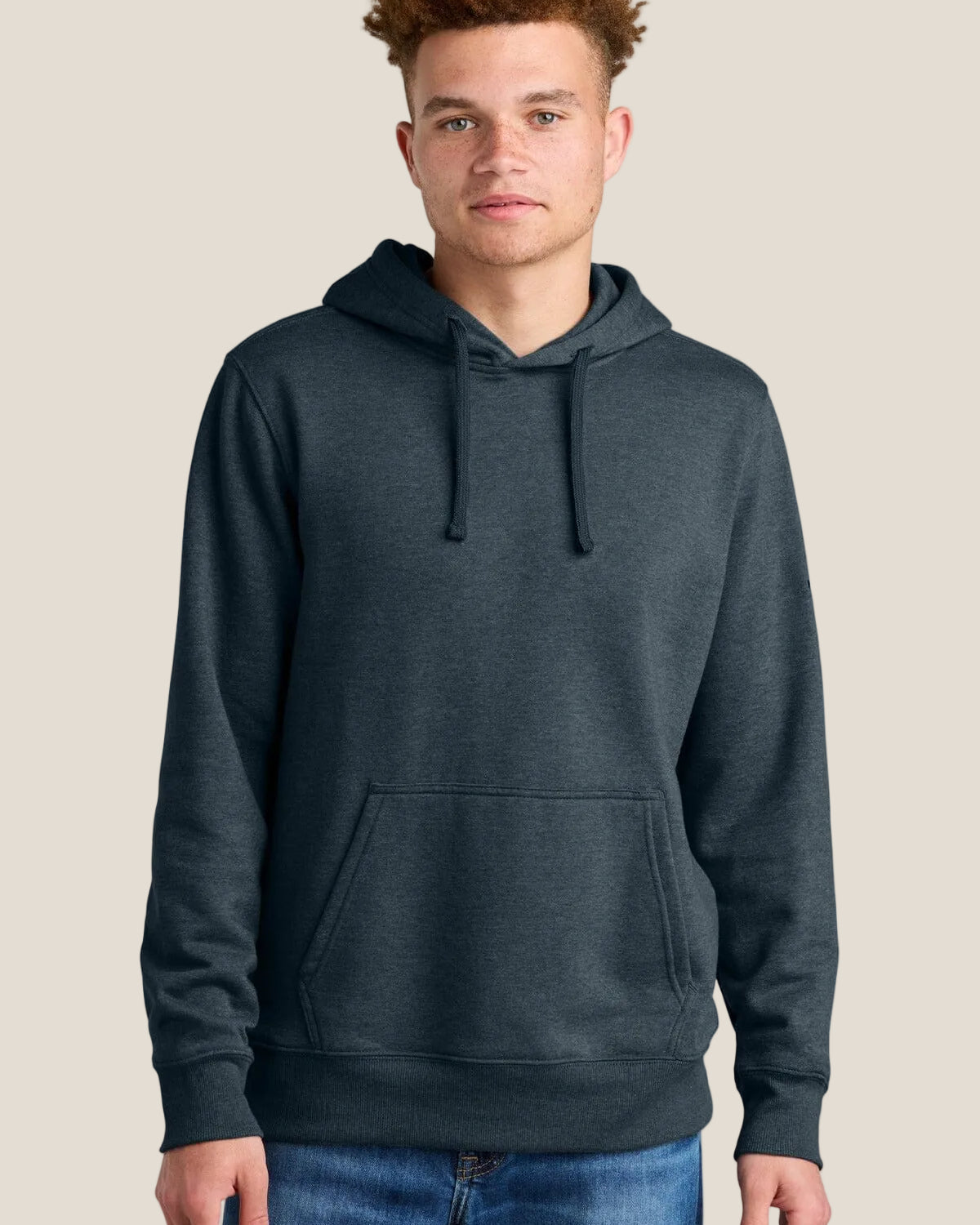 Sleeve Logo Pullover Hoodie 0A8AU0